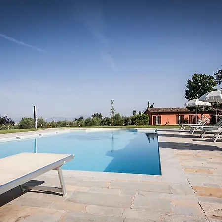 Poggio Fiorito Ξενοδοχείο με διαμερίσματα 4*