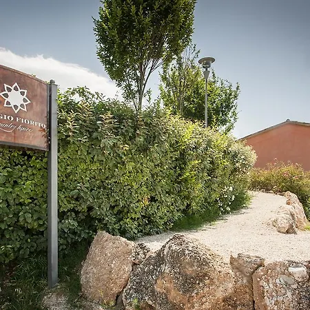 Poggio Fiorito אסיסי
